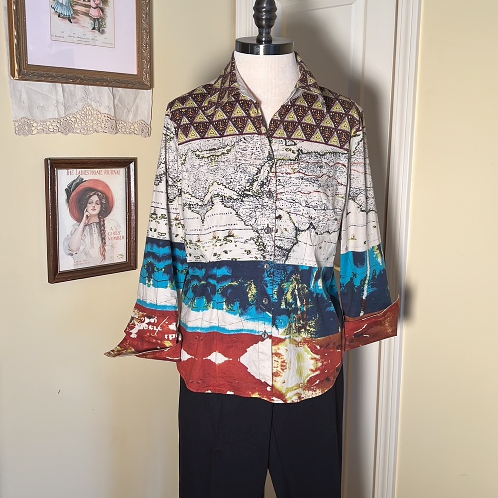 World 🌎 Map Blouse